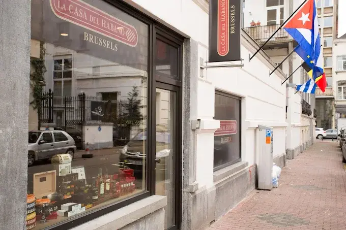 La Casa del Habano Brussels - Louise - Photo 1