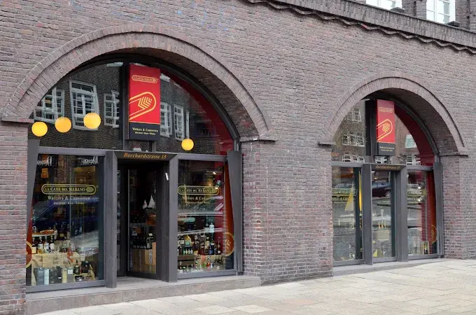 La Casa del Habano Hamburg by Wolters & Consorten - Photo 1