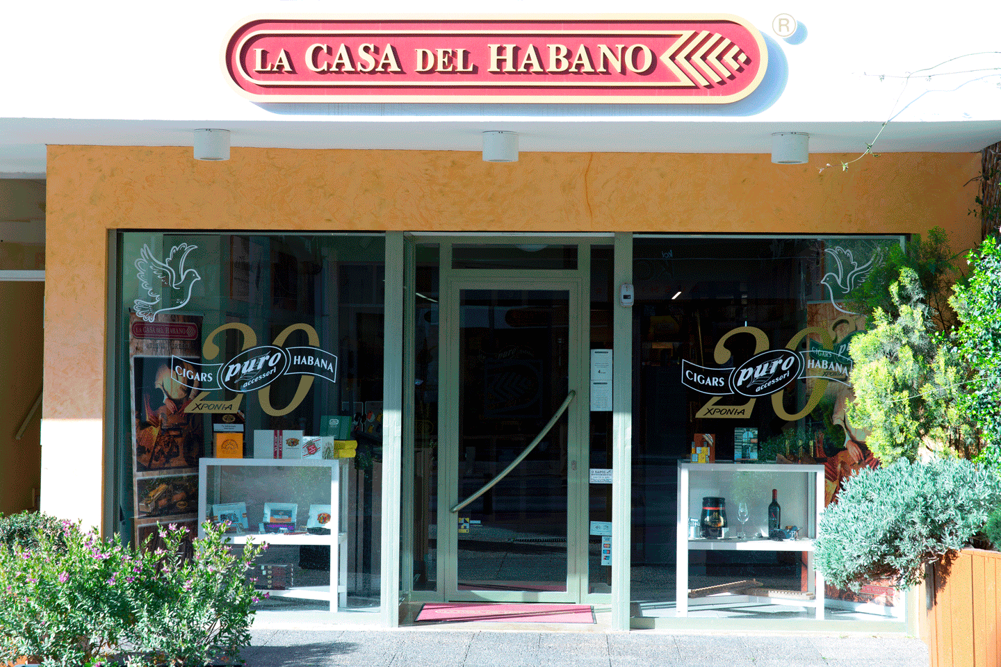La Casa del Habano Athens - Photo 1