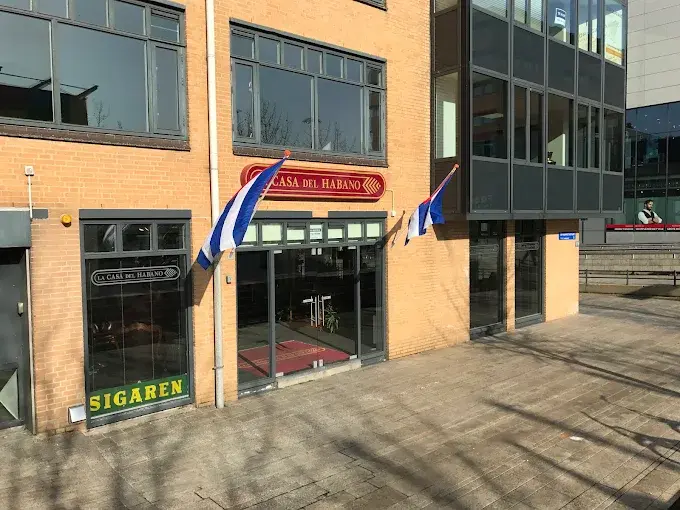 La Casa del Habano Almere - Photo 1