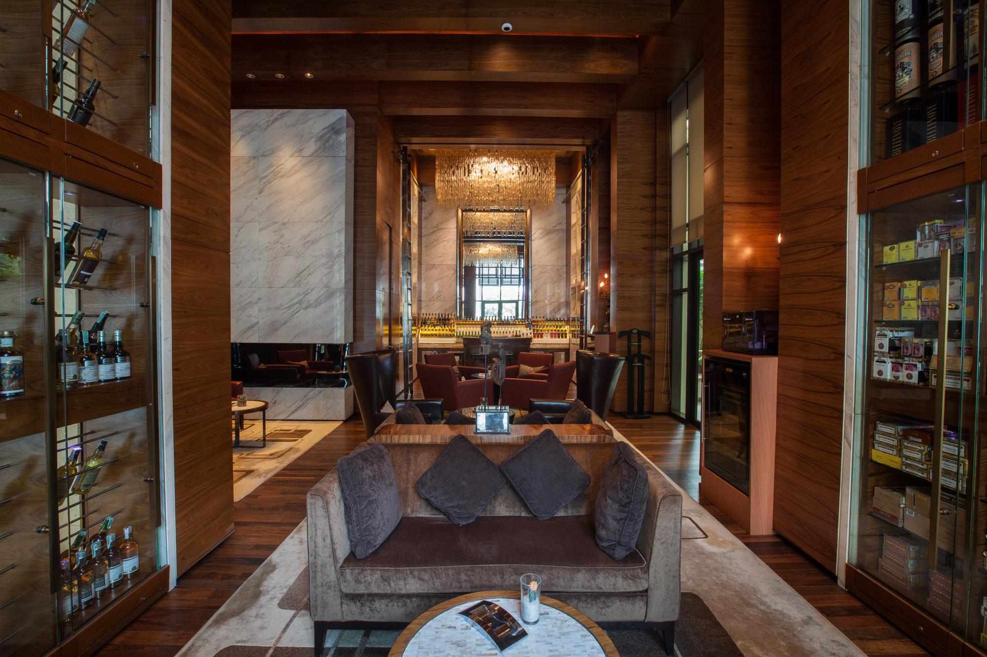 La Casa del Habano Siam Kempinski Hotel Bangkok - Photo 1