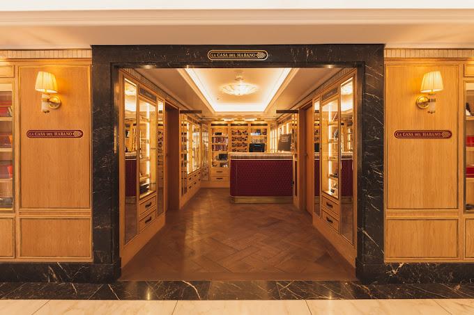 James J. Fox - Harrods - Photo 1